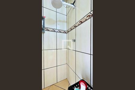 Casa à venda com 187m², 4 quartos e 2 vagas Casa à venda com 187m², 4 quartos e 2 vagasBanheiro 2