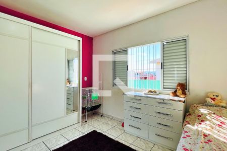 Casa à venda com 187m², 4 quartos e 2 vagas Casa à venda com 187m², 4 quartos e 2 vagasQuarto 3