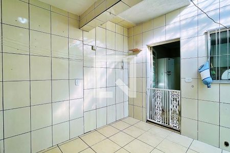 Casa à venda com 187m², 4 quartos e 2 vagas Casa à venda com 187m², 4 quartos e 2 vagasÁrea de Serviço