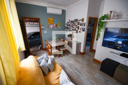 Sala de casa de condomínio à venda com 4 quartos, 98m² em Todos Os Santos, Rio de Janeiro