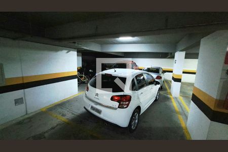 Apartamento à venda com 255m², 4 quartos e 5 vagasGaragem: 05 vagas