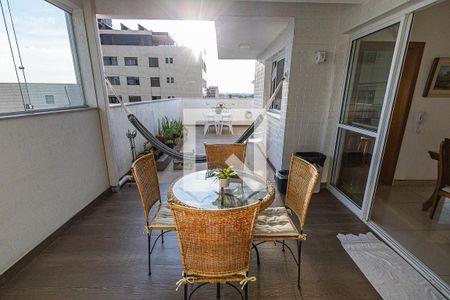 Apartamento à venda com 255m², 4 quartos e 5 vagasArea gourmet / cobertura