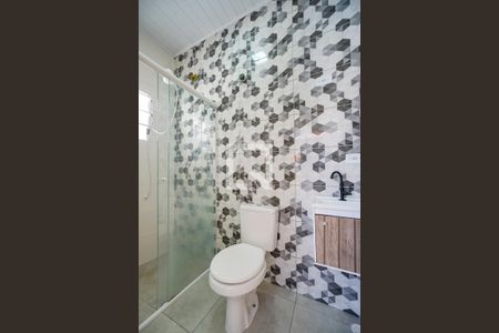 Banheiro de kitnet/studio para alugar com 1 quarto, 32m² em Vila Carrao, São Paulo