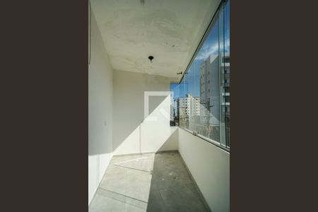 Varanda de kitnet/studio para alugar com 1 quarto, 32m² em Vila Carrao, São Paulo