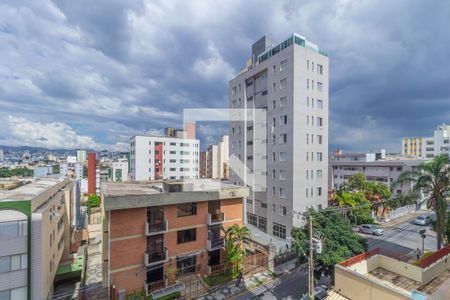 Sala de apartamento para alugar com 3 quartos, 103m² em Coração Eucarístico, Belo Horizonte