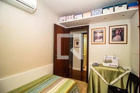 Apartamento à venda com 121m², 3 quartos e 2 vagas Apartamento à venda com 121m², 3 quartos e 2 vagasQuarto