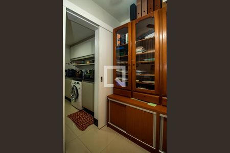 Apartamento à venda com 121m², 3 quartos e 2 vagas Apartamento à venda com 121m², 3 quartos e 2 vagasEscritório