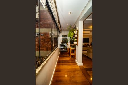 Apartamento à venda com 121m², 3 quartos e 2 vagas Apartamento à venda com 121m², 3 quartos e 2 vagasVaranda