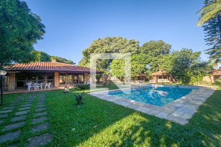 Apartamento à venda com 121m², 3 quartos e 2 vagas Apartamento à venda com 121m², 3 quartos e 2 vagasÁrea comum - Piscina