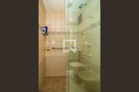 Apartamento à venda com 121m², 3 quartos e 2 vagas Apartamento à venda com 121m², 3 quartos e 2 vagasBanheiro da Suíte