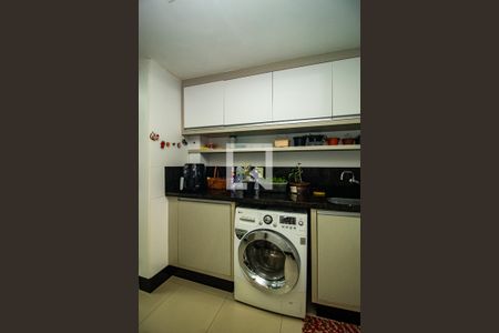 Apartamento à venda com 121m², 3 quartos e 2 vagas Apartamento à venda com 121m², 3 quartos e 2 vagasÁrea de Serviço