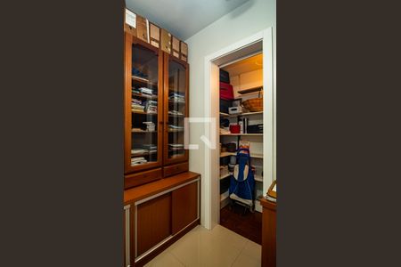 Apartamento à venda com 121m², 3 quartos e 2 vagas Apartamento à venda com 121m², 3 quartos e 2 vagasEscritório