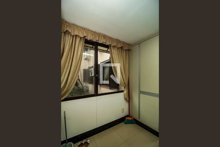 Apartamento à venda com 121m², 3 quartos e 2 vagas Apartamento à venda com 121m², 3 quartos e 2 vagasÁrea de Serviço