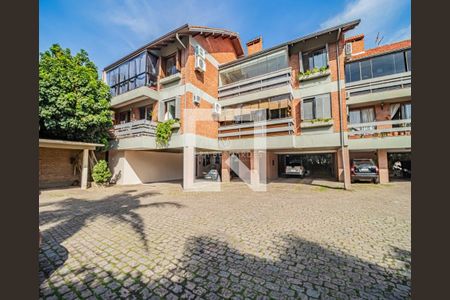 Apartamento à venda com 121m², 3 quartos e 2 vagas Apartamento à venda com 121m², 3 quartos e 2 vagasFachada