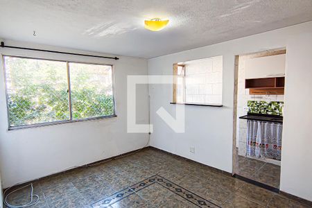 Sala de apartamento para alugar com 3 quartos, 72m² em Taquara, Rio de Janeiro