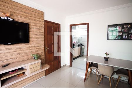 Sala de apartamento para alugar com 3 quartos, 140m² em São João Batista (venda Nova), Belo Horizonte