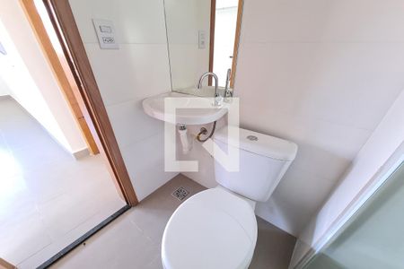 Banheiro de apartamento para alugar com 1 quarto, 34m² em Vila Ivone, São Paulo