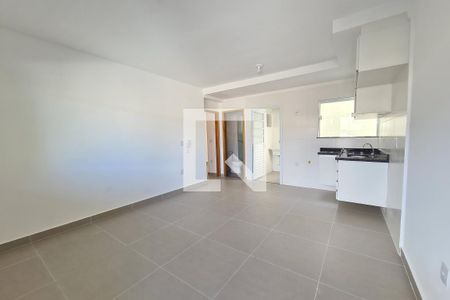 Sala e Cozinha de apartamento para alugar com 1 quarto, 34m² em Vila Ivone, São Paulo