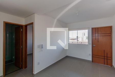 Sala/Cozinha de apartamento para alugar com 2 quartos, 37m² em Vila Ivone, São Paulo