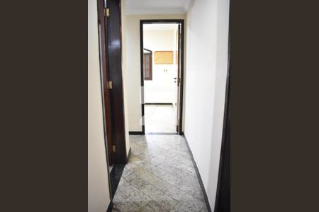 Casa para alugar com 204m², 5 quartos e 1 vagaCorredor