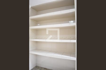 Casa para alugar com 204m², 5 quartos e 1 vagaDespensa