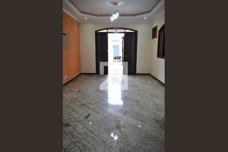 Sala de casa para alugar com 5 quartos, 204m² em Campo Grande, Rio de Janeiro