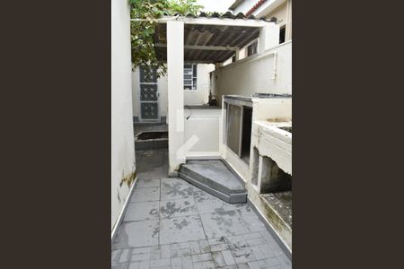 Casa para alugar com 204m², 5 quartos e 1 vagaQuintal