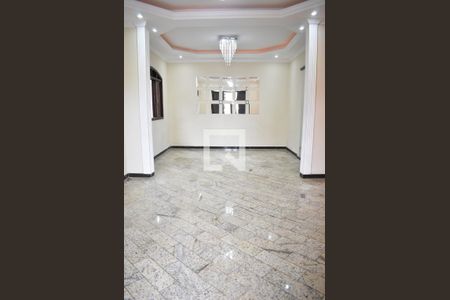 Sala de casa para alugar com 5 quartos, 204m² em Campo Grande, Rio de Janeiro