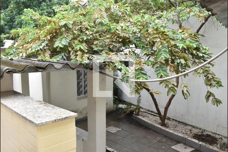 Casa para alugar com 204m², 5 quartos e 1 vagaQuintal