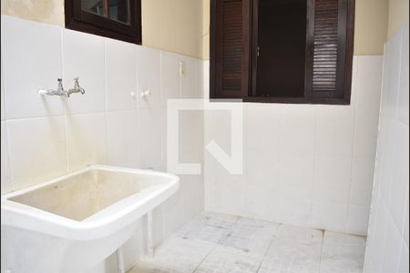 Casa para alugar com 204m², 5 quartos e 1 vagaÁrea de Serviço