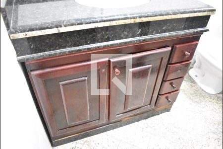 Casa para alugar com 204m², 5 quartos e 1 vagaBanheiro Social - Armário