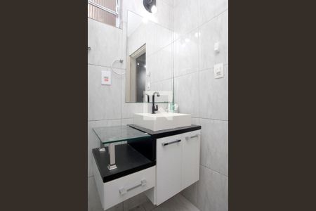 Apartamento à venda com 40m², 2 quartos e sem vagaBanheiro