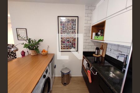 Cozinha de apartamento à venda com 1 quarto, 54m² em Vila Pompéia, São Paulo