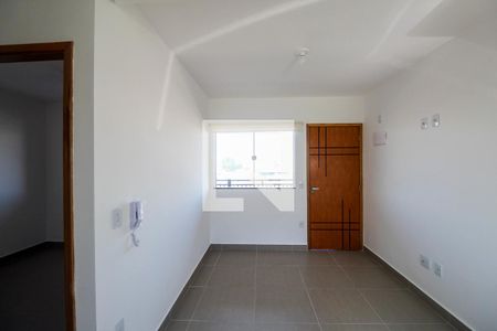 Sala /Cozinha de apartamento para alugar com 2 quartos, 37m² em Vila Ivone, São Paulo