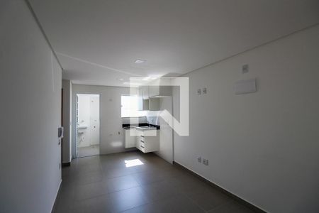 Sala/Cozinha de apartamento para alugar com 2 quartos, 47m² em Vila Ivone, São Paulo