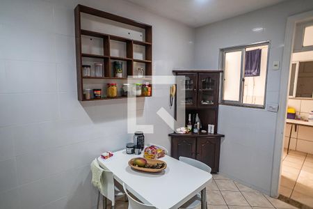 Apartamento à venda com 150m², 4 quartos e 2 vagasCozinha