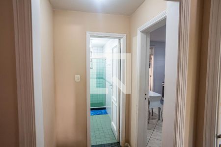 Apartamento à venda com 150m², 4 quartos e 2 vagasQuarto 3 corredor