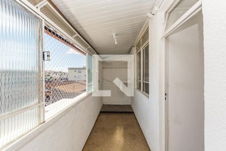 Apartamento para alugar com 120m², 4 quartos e sem vagaVaranda
