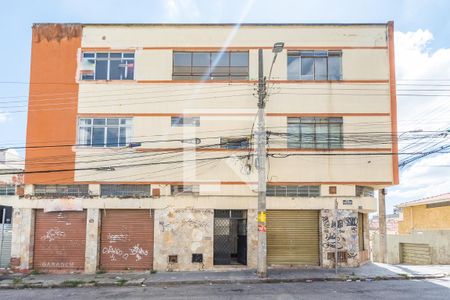 Apartamento para alugar com 120m², 4 quartos e sem vagaFachada