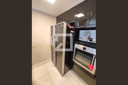 Cozinha de apartamento à venda com 3 quartos, 140m² em Perdizes, São Paulo