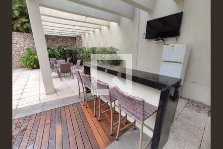 Apartamento à venda com 140m², 3 quartos e 3 vagasBar da piscina