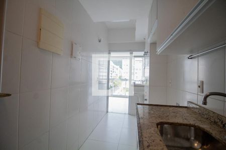 Apartamento para alugar com 92m², 3 quartos e 2 vagas Apartamento para alugar com 92m², 3 quartos e 2 vagasCozinha e Área de Serviço