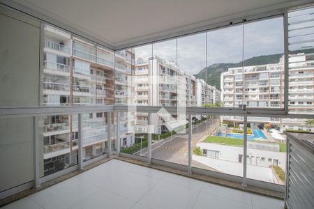 Apartamento para alugar com 92m², 3 quartos e 2 vagas Apartamento para alugar com 92m², 3 quartos e 2 vagasVaranda