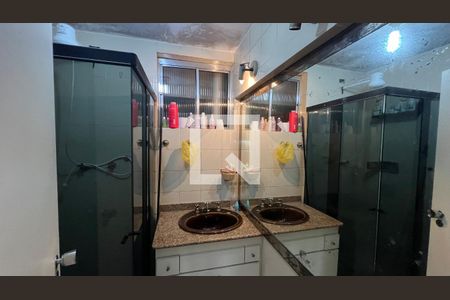 Apartamento à venda com 101m², 3 quartos e 2 vagasBanheiro