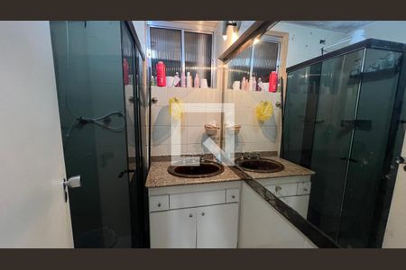 Apartamento à venda com 101m², 3 quartos e 2 vagasBanheiro