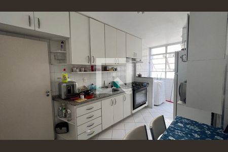 Apartamento à venda com 101m², 3 quartos e 2 vagasCozinha