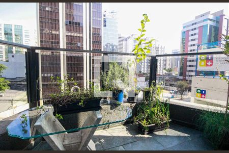 Apartamento para alugar com 55m², 1 quarto e 1 vagaVaranda