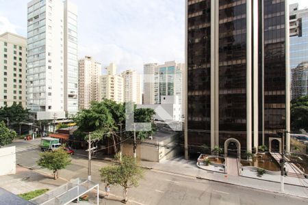 Vista de apartamento para alugar com 1 quarto, 55m² em Moema, São Paulo
