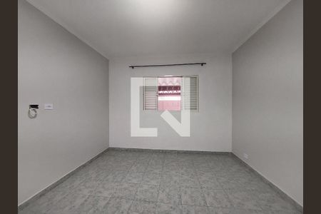 Quarto 1 de casa para alugar com 2 quartos, 142m² em Jardim Cliper, São Paulo
