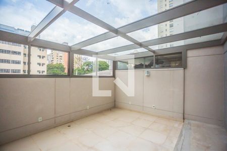 Apartamento à venda com 140m², 3 quartos e 2 vagasEstufa